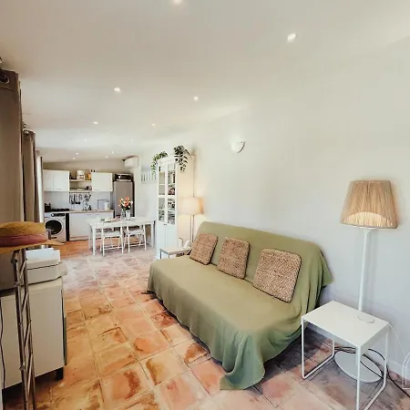 A Avec Piscine Privee Apartmán Sanary-sur-Mer